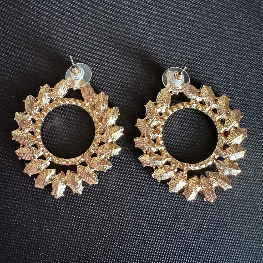 MULTI-COLOR OPEN CIRCLE STONE EARRINGS - Picture 4 of 5